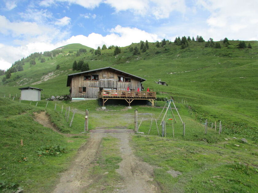 © Refuge de la golese - OT Samoëns