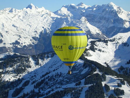Hot air balloon flights with Compagnie des Ballons / Heaven is Yours