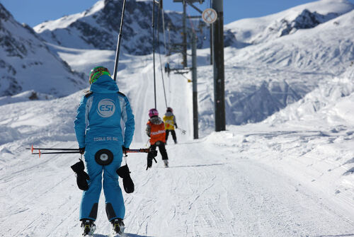 Ski or snowboard private lessons - ESI