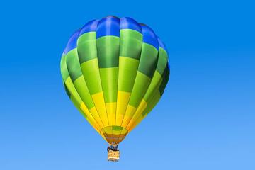 © Vols en montgolfière avec la Compagnie des Ballons_Les Carroz-d'Arâches - OT Flaine-Candice Genard