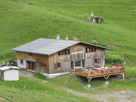 Le Refuge de Golèse (itinéraire raquette non balisé)